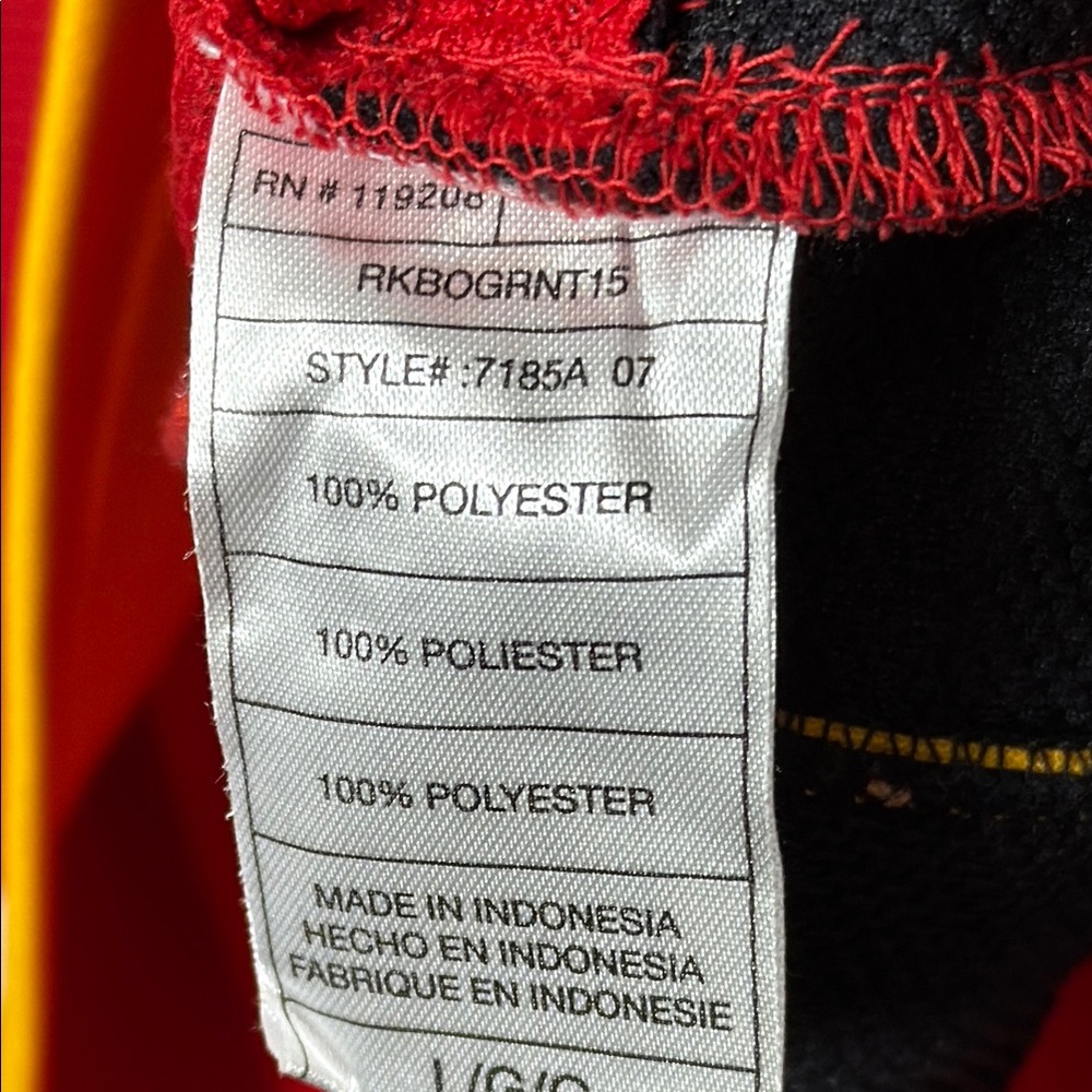 Reebok Calgary Flames Hockey Jersey - Picture 9 of 9